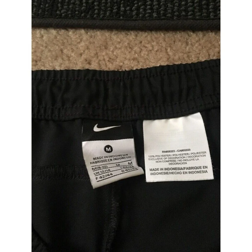 Nike Women's Black Athletic Capri Pants Pockets Size Medium